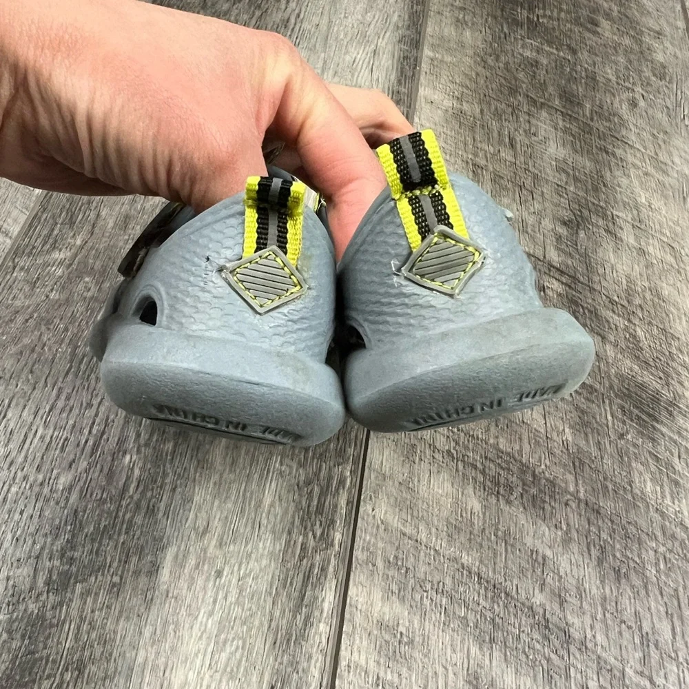 Children’s‎ Place Grey Shoes